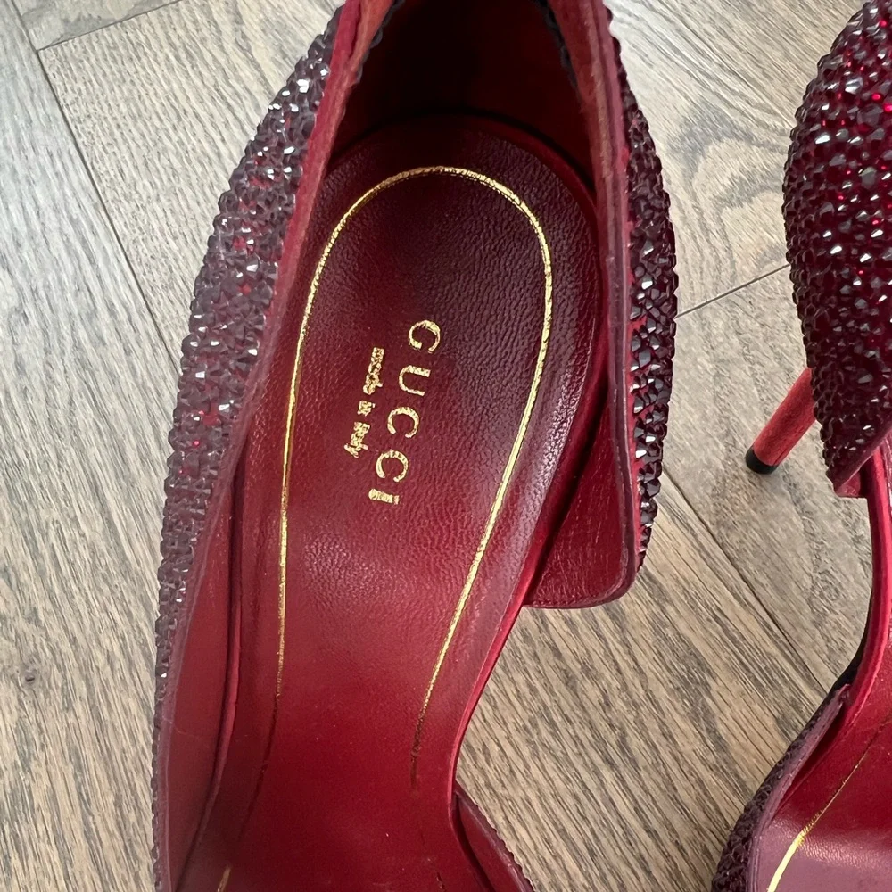 Gucci Red Crystal-Embellished Women's Heels - Picture 3 of 8